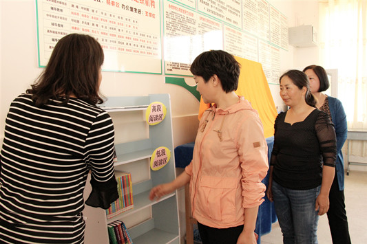 4月16日五楼明德小学儿童之家1_副本.jpg