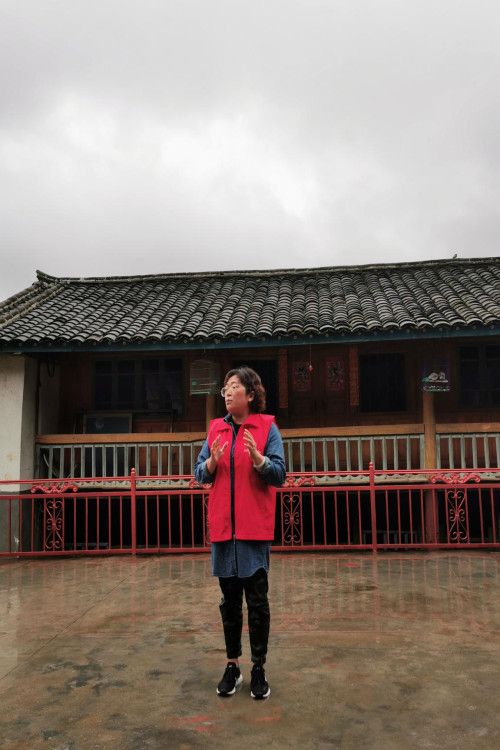 区妇联李丽副主席倡议提升人居环境_副本.jpg