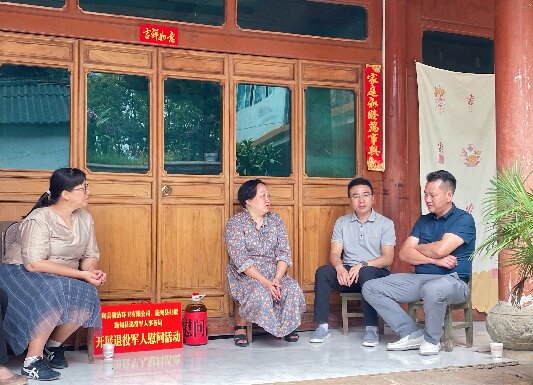 甸阳镇甸阳社区退役女军人2.jpg