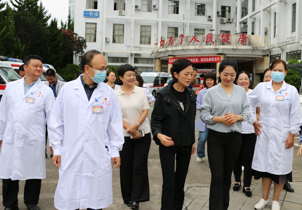 腾冲市医院_副本.jpg
